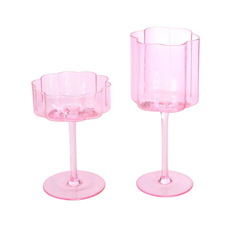 Wholesales of flower shaped wine glasses set creative flower petal Martini glasses for wedding and party