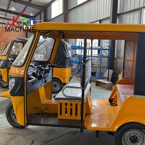 Tricycle à <span class=keywords><strong>essence</strong></span> fiable pour 6 passagers, auto-rickshaw à 3 roues, tuk-tuk pour les trajets urbains, les excursions et les visites de la ville - Product Image 4