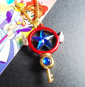 Collier et porte-clés 4 couleurs 4,5 cm avec baguette étoile <span class=keywords><strong>Sakura</strong></span> Kinomoto dorée, emballage sous blister, idéal comme cadeau - Product Image 5