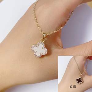 Microincrustaciones de cobre para mujer, colgante de cadena de clavícula popular de lujo, diseño pequeño y versátil de alta calidad - Product Image 1