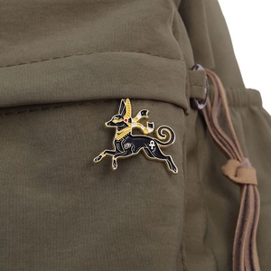 Spilla Smaltata con Immagine del Dio Egizio <span class=keywords><strong>della</strong></span> Morte Anubis, Accessorio di Moda, Regalo di Gioielleria per Amici - Product Image 2