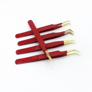 Pince à épiler pour extensions de cils volume russe, avec pointe en diamant couleur rouge poudré, embout en or 24 carats, logo personnalisé, en acier inoxydable - Product Image 4