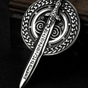 Collar de acero inoxidable con colgante de escudo y espada vikingos para hombre, amuleto de estilo vintage para ropa, regalo a juego - Product Image 3