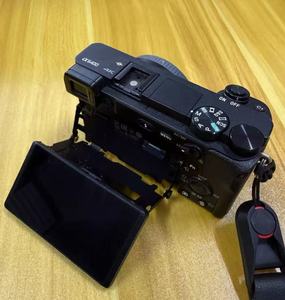 Cámara Sony A6400 sin Espejo Usada, Solo Cuerpo, ILCE-6400, Sin Lente, Cámara de Video 4K APS-C de 24.2MP - Product Image 1