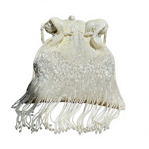 Bolso de noche hecho a mano con cuentas y flecos, cierre con cordón, elegante bolso de mano para fiesta o boda - Product Image 1