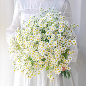Bouquet de fleurs artificielles de camomille, 30 têtes, arrangement de marguerites en soie pour la décoration de la maison, accessoires de photographie de mariage - Product Image 4
