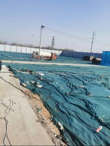 Géotextiles anti-vieillissement noirs et blancs de matériaux géosynthétiques de route industrielle en filament court non tissé PP et PET pour la conception - Product Image 4