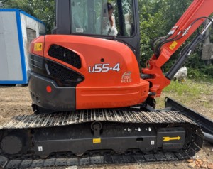 Excavatrice d'occasion Kubota U55 en vente au Japon, mini-excavatrice d'occasion de bonne qualité, Kubota U50 U40, mini-machine de 4 tonnes, 5 tonnes, 5,5 tonnes - Product Image 5