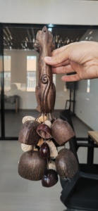Sonnette en coquille naturelle avec manche en bois sculpté en forme <span class=keywords><strong>de</strong></span> chat pour la méditation, le yoga, la sonothérapie et l'ASMR - Product Image 3