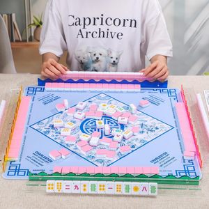 Juego de 4 Soportes Magnéticos Plegables de Acrílico de Lujo para Fichas de Mahjong con Patas Plegables y Empujador para Organizar las Fichas - Product Image 6