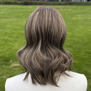 Nouveau Futura Brun Court Bouclés Dentelle <span class=keywords><strong>Perruque</strong></span> Souple Naturel Petite Dentelle Frange Coiffe <span class=keywords><strong>pour</strong></span> Dames Modèle SM1680 - Product Image 4