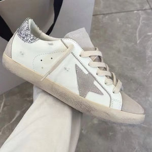 Zapatos para Correr/Andar de Cuero Genuino de Alta Calidad con Amortiguación, Suelas de Goma Antideslizantes y Diseño Robusto - Product Image 1