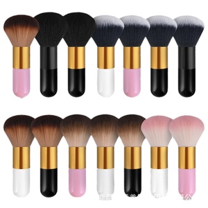 Grand pinceau de maquillage noir multifonctionnel pour fond de teint, outil de beauté - Product Image 1