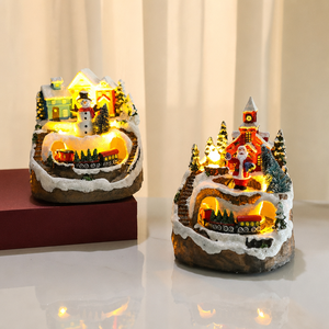 Figurine de Noël en résine avec musique et rotation, village de Père Noël et bonhomme de neige lumineux avec train miniature, décoration de table festive - Product Image 1