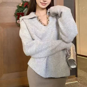 Pull décontracté en maille à col polo oversize pour femme avec garniture à sequins et décolleté en V – Tendance - Product Image 6