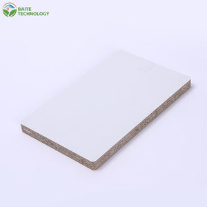 Vente en gros de panneaux de particules anti-humidité pour la décoration de la maison en bois de peuplier sans formaldéhyde de qualité ENF Plinthes d'intérieur - Product Image 1