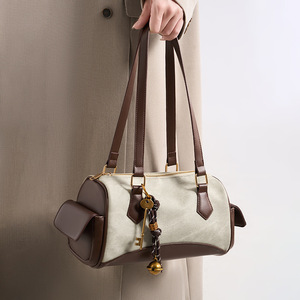 <span class=keywords><strong>Sac</strong></span> à <span class=keywords><strong>main</strong></span> de luxe léger 2026 Nouveau <span class=keywords><strong>sac</strong></span> carré rétro polyvalent style Ins sensation haut de gamme <span class=keywords><strong>sac</strong></span> à bandoulière tendance pour femme - Product Image 4