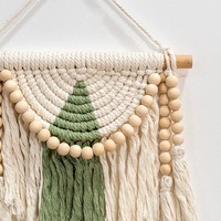 Décoration murale bohème en macramé avec perles en bois et pompons, tissée à la main, écologique, pour entrée et fond de maison d'hôtes