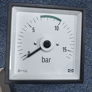 Manomètre DQ96-C 0-16 bar, prix négociable. - Product Image 1