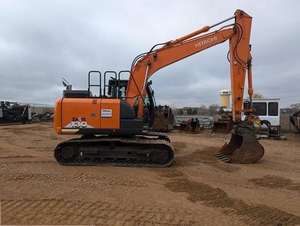 รถขุดมือสอง Hitachi ZX130-5A ราคาถูกกว่า ZX130 รถขุดญี่ปุ่นแท้ รุ่น ZX130 ของแท้ มีสินค้าในสต็อก - Product Image 3