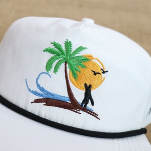 2025 nuovo tessuto leggero e funzionale berretto a tesa piatta da fabbrica personalizzato per il surf all'aperto impermeabile con corda Snapback non strutturata - Product Image 5