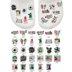 Famoso Charm para Zapatos de Noche de Halloween, Máscara Blanca de Terror, Charm Decorativo para Zuecos, Charms de PVC Horripilantes para el Día de Todos los Santos - Product Image 3