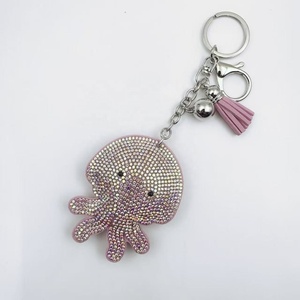 Porte-clés Poulpe en Cristal Diamant Dessin Animé Océanique, Pendentif de Sac en Velours Coréen avec Strass Thermocollants, Cadeau - Product Image 4