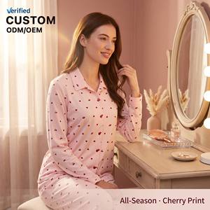 <span class=keywords><strong>Pigiama</strong></span> da <span class=keywords><strong>Donna</strong></span> in <span class=keywords><strong>Cotone</strong></span> Modal all'Ingrosso, Set Personalizzato OEM con Stampa Cuori e Ciliegie, Maniche Lunghe, <span class=keywords><strong>Bottoni</strong></span>, Abbigliamento da Casa e da Notte in 2 Pezzi - Product Image 1