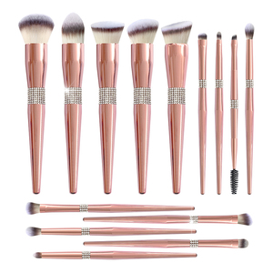 Ensemble de 14 pinceaux de maquillage en poils synthétiques, manche en bois, virole en aluminium, pinceau à fond de teint, pinceau à raser, kit de couleurs personnalisées - Product Image 3
