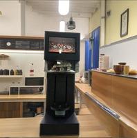 Nouvelle conception, logo personnalisé, machine de scellage automatique pour canettes et bouteilles, offre pour les magasins de gâteaux, de sodas, de boissons, de vin, de biscuits, de bière, de thé au lait