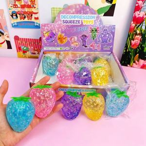 ของเล่นบีบสตรอว์เบอร์รี่ Botu รุ่นใหม่ 12 ชิ้น/กล่อง ของเล่นบีบมอลโทส ฟื้นตัวช้า ของเล่นบีบแก้เครียด กลิตเตอร์สควิชชี่ สตรอว์เบอร์รี่ - Product Image 5