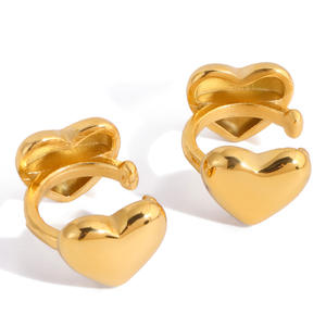 Bijoux minimalistes, boucles d'oreilles en acier inoxydable 18 carats, boucles d'oreilles à clous en forme de cœur, boucles d'oreilles pour femmes - Product Image 5