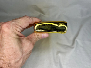 Barre d'or de 1 <span class=keywords><strong>kilo</strong></span> scellée, pour gravure, avec emballage, et pin's décoratifs imprimés en plastique, ainsi que des briques métalliques à <span class=keywords><strong>prix</strong></span> compétitifs. - Product Image 6