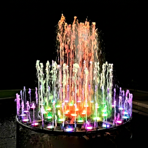Fontaine d'eau extérieure colorée avec lumières LED, en acier inoxydable, pour la décoration de jardins commerciaux, de cours et de centres de villégiature - Product Image 1
