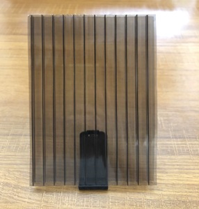 Plaque de polycarbonate alvéolaire multi-parois haute résistance, protégée contre les UV, résistante aux intempéries, pour toiture moderne de serre agricole - Product Image 3