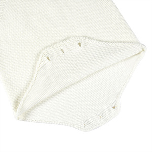 Venta de Fábrica: Ropa de Verano Blanca para Bebé, Hermoso, Cómodo y Suave Pelele para Niña - Product Image 4