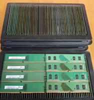M393A4G40BB3-CWE 32Gb DDR4-3200 Enregistré ECC 2R X4 Single Rank X4 Module Mémoire de serveur Stable Fiable pour les centres de données RAM