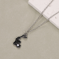 Collier en alliage Tai Chi Bagua Poisson, pendentif Yin Yang noir et blanc, chaîne maille forçat, accessoires minimalistes pour couple, vente en gros