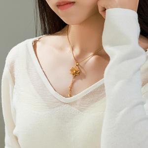 Joyería Xuping al Por Mayor Dubái Collar de Cadena de Eslabones para Novia de Boda Joyería de Moda con Dije de Corazón y Flor Bañado en Oro de 24K para Mujer - Product Image 6