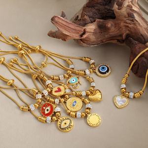 Pulsera de Oro de 18K con Ojo Turco y Ojo Griego, Lujo, Micro Pavé de Zirconia, Dijes de Ojo Griego, Cadena Ajustable, Brazalete con Dijes - Product Image 3