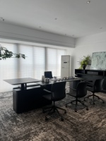 bureau de direction exécutif moderne élégant en forme de L avec rangement