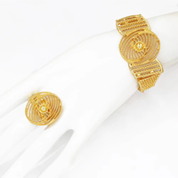 Ensemble de bijoux pour femmes tendance, plaqué or 18 carats, collier, boucles d'oreilles, bracelet, bague, 4 pièces, ensemble complet de bijoux, vente en gros, haute qualité