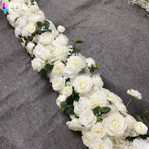 Guirnalda de Rosas Blancas de Alta Calidad LEDA, Guirnalda Floral Artificial con Follaje Verde para Decoración de Bodas y Fiestas - Product Image 1