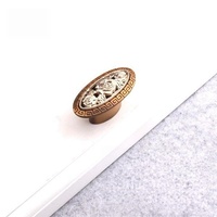 Poignées et boutons sculptés pour portes d'armoires et placards, style européen classique, ajourés et minimalistes