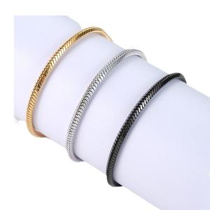 Moda Simple 2mm brillante fuerte elegante <span class=keywords><strong>caballero</strong></span> Acero inoxidable cuadrado serpiente cadena hombres pulsera - Product Image 5