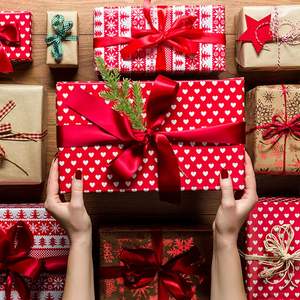 ต้นไม้ปลอมทำจากพลาสติกเทียมสัมผัสจริงสำหรับตกแต่งเทศกาลคริสต์มาสดีไซน์ใหม่ - Product Image 4