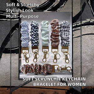 Bracelet porte-clés souple et amovible en alliage de zinc, motif chien et fruits, pour femmes et filles, avec décapsuleur - Product Image 2