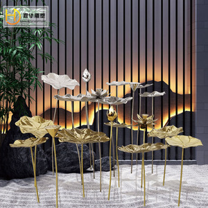 Sculpture de lotus en acier inoxydable Jiahua, sur pied, faite à la main, décoration de jardin en métal, art paysager pour hôtel, exposition en bord de piscine - Product Image 1