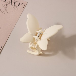 <span class=keywords><strong>Pince</strong></span> à cheveux papillon pour femmes et filles, couleur unie, finition mate, pinces crabes simples, accessoires capillaires chics - Product Image 5
