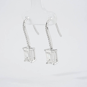 ต่างหูห่วงเงินแท้ S925 ประดับมอสซาไนต์ทรงเหลี่ยมขนาด 6*8 มม. เกรด D VVS1 พร้อมส่ง - Product Image 2